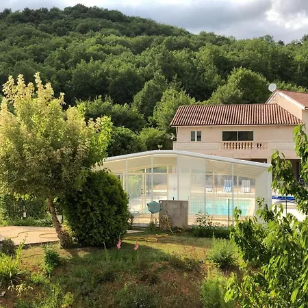 Maison De Charme A Saint-gery Avec Piscine Partagee بيت للعطل Saint-Géry