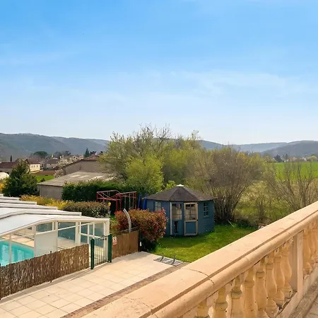Maison De Charme à Saint-géry Avec Piscine Partagée *