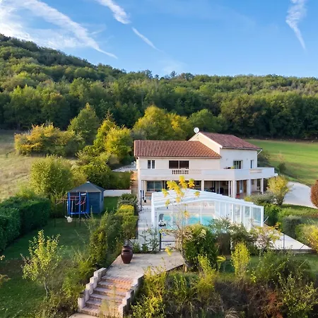 Maison De Charme à Saint-géry Avec Piscine Partagée *