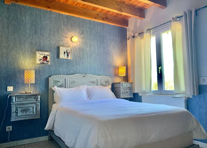 Maison De Charme A Saint-gery Avec Piscine Partagee