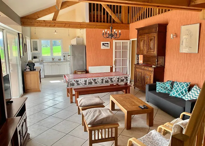 بيت للعطل Maison De Charme A Saint-gery Avec Piscine Partagee